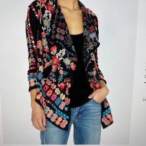 JOHNNY WAS SWALT  EMBROIDERED SHORT  WRAP SIZE XS